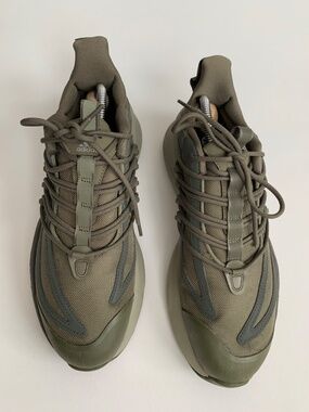 Adidas Mens sneaker  Alphabounce Boost size US 8.5